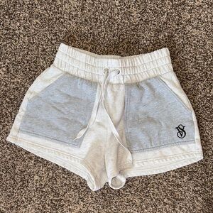 Victoria's Secret Shorts size XS